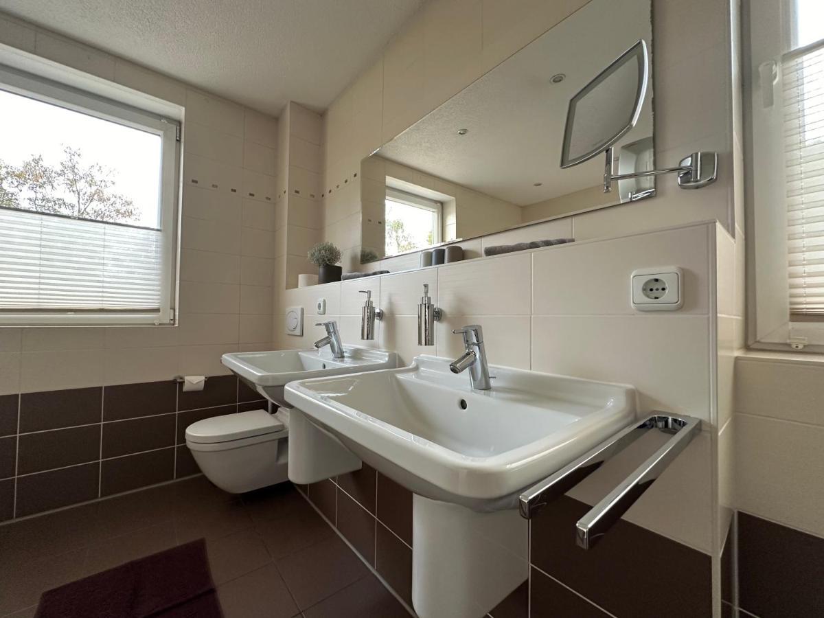 Stadtvilla In Leipzig 7 Personen 3 Schlafzimmer 2 Baeder Garten Und Terrasse Zentral Gelegen Messe Innenstadt Seen エクステリア 写真