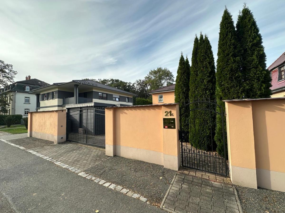 Stadtvilla In Leipzig 7 Personen 3 Schlafzimmer 2 Baeder Garten Und Terrasse Zentral Gelegen Messe Innenstadt Seen エクステリア 写真